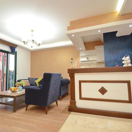 Apartments Lux S Tivat Buitenkant foto