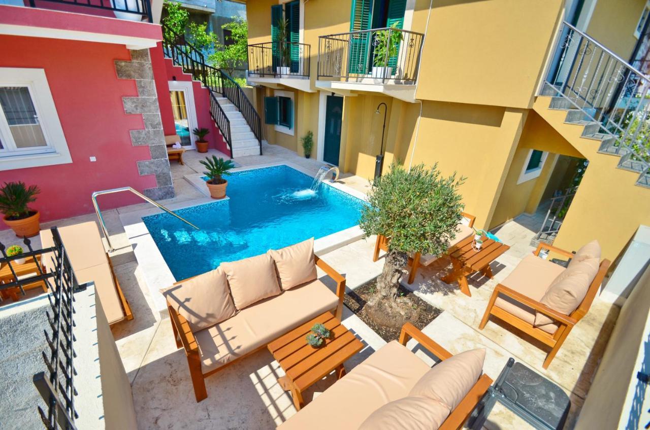 Apartments Lux S Tivat Buitenkant foto
