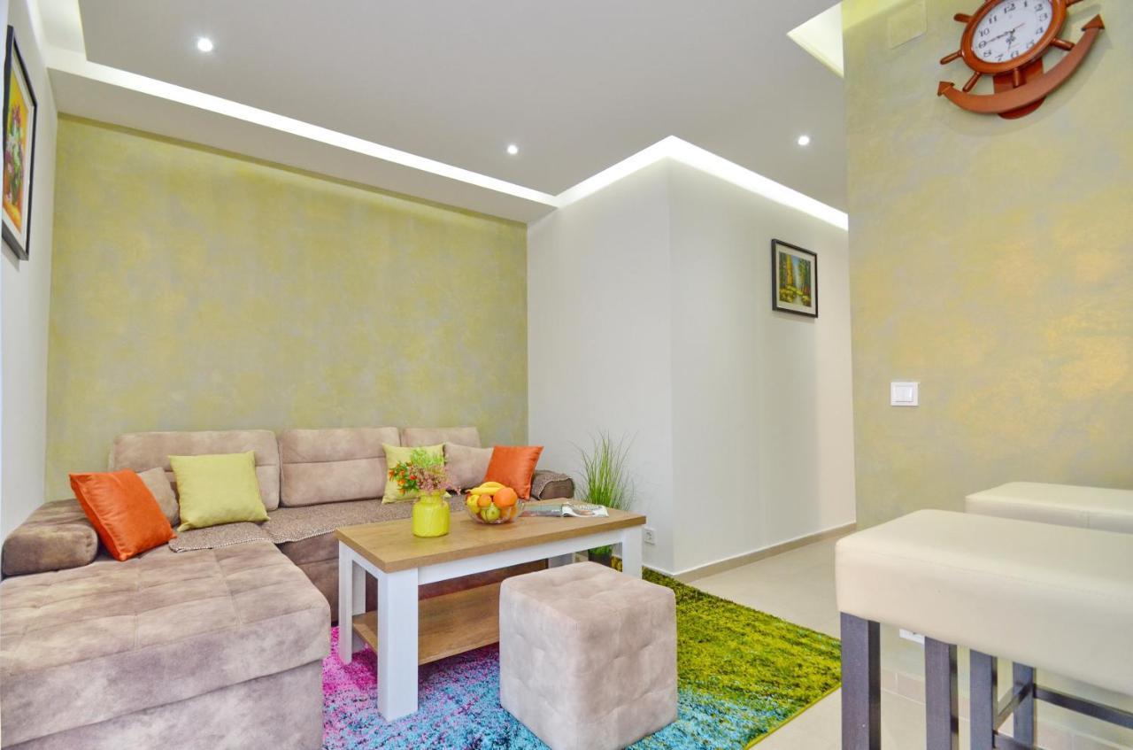 Apartments Lux S Tivat Buitenkant foto