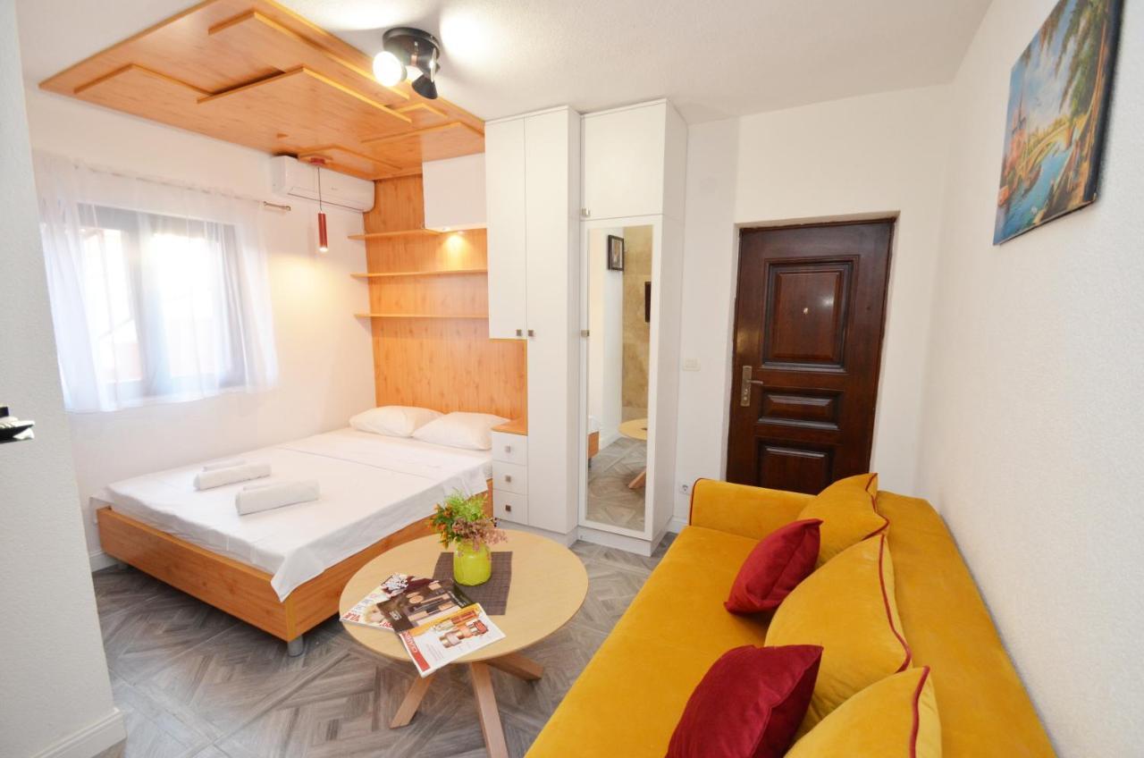Apartments Lux S Tivat Buitenkant foto