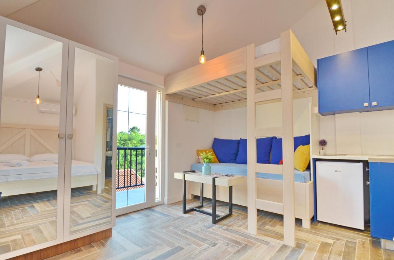 Apartments Lux S Tivat Buitenkant foto