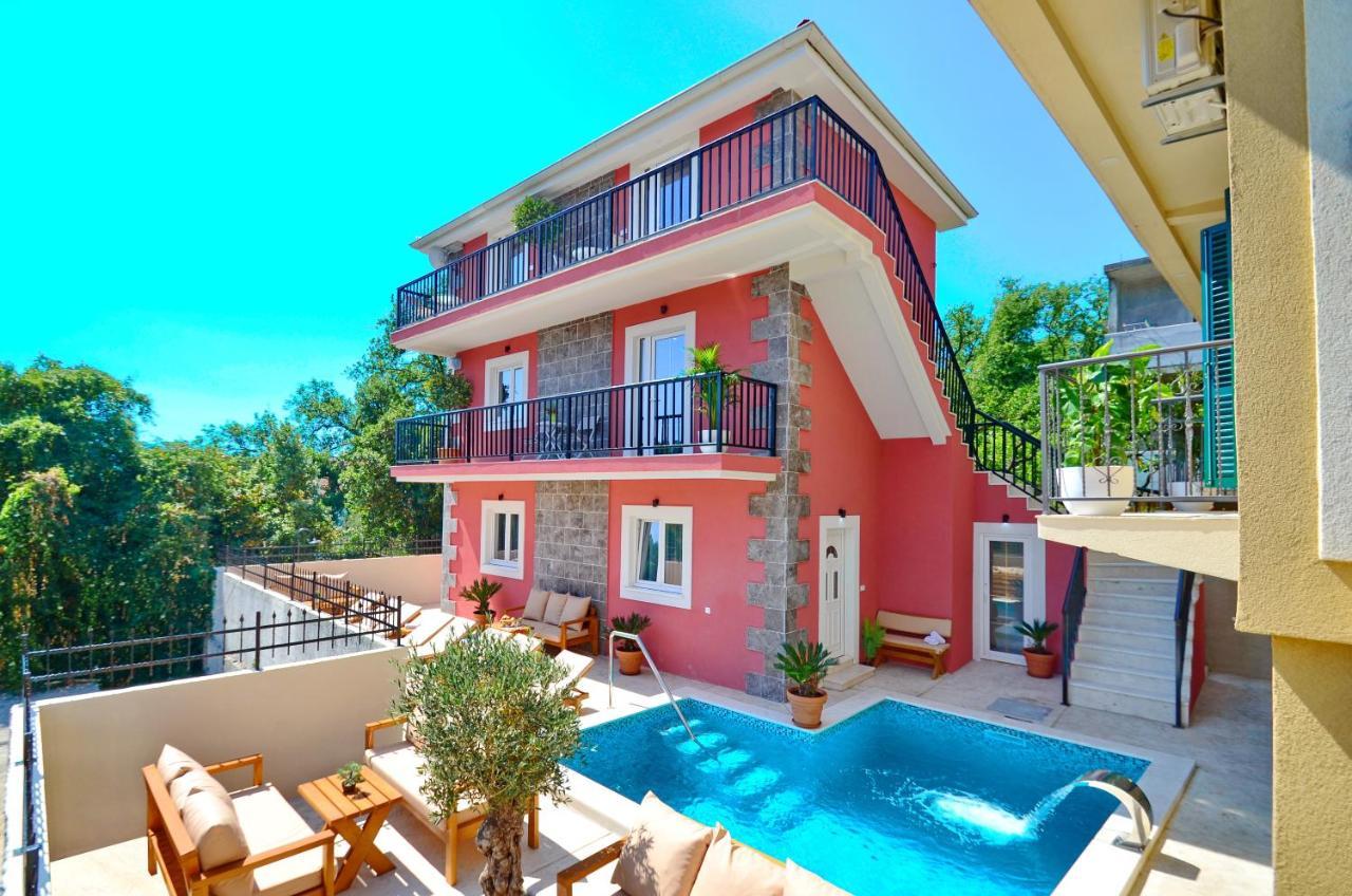 Apartments Lux S Tivat Buitenkant foto