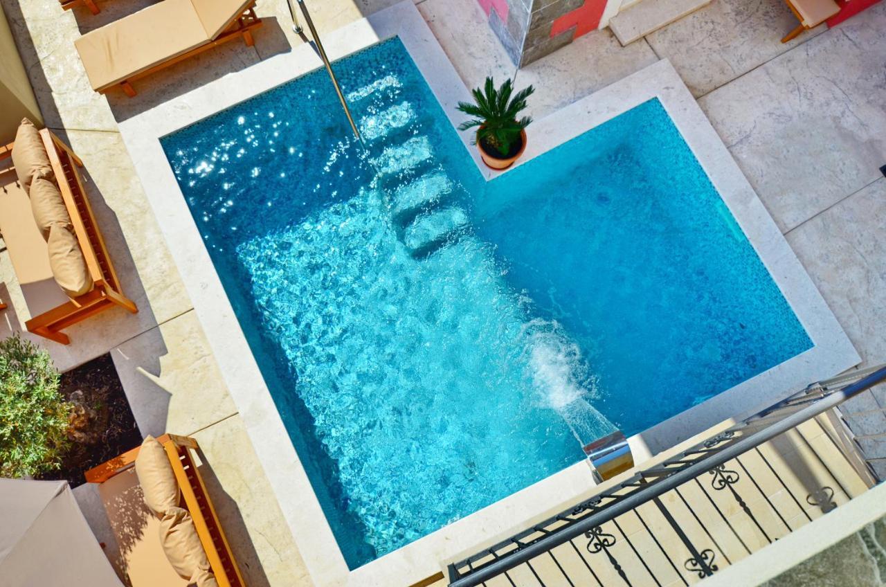 Apartments Lux S Tivat Buitenkant foto